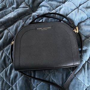 Marc Jacobs black leather purse